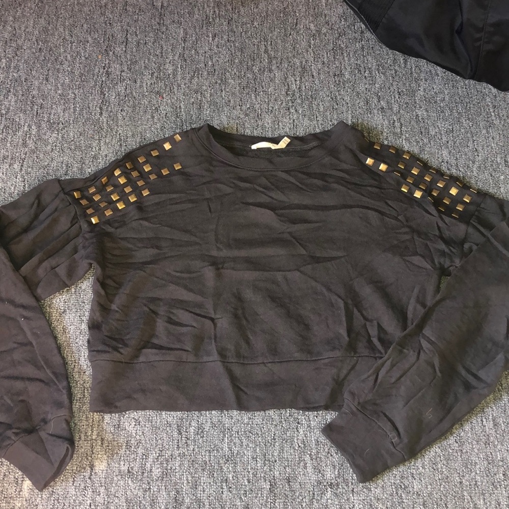 Grey cropped sweater (Chloe and Katie Size:Small)
